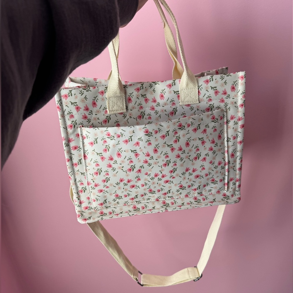 ๐ท Small Floral Tote Bag ๐ท - Picture 2 of 4